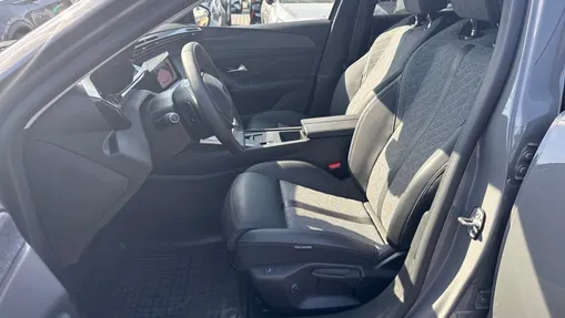 PEUGEOT 408 408 1.2 PureTech Allure S&S EAT8