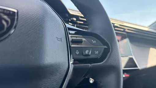 PEUGEOT 408 408 1.2 PureTech Allure S&S EAT8