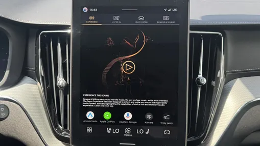 VOLVO XC60 XC60 T8 Plug-In Hybrid AWD Ultra Black Edition aut