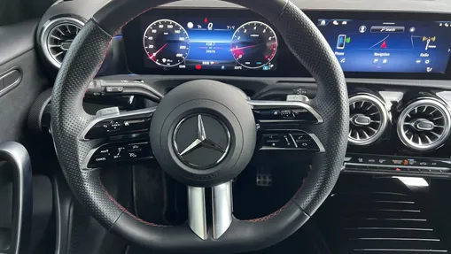 MERCEDES-BENZ A Klasa A 200 AMG Line 7G-DCT
