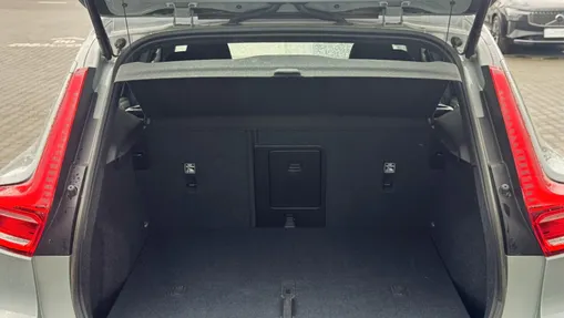 VOLVO XC40 XC40 B3 Core aut
