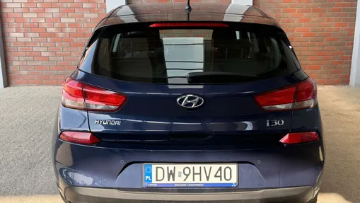 HYUNDAI i30 i30 1.4 Classic +
