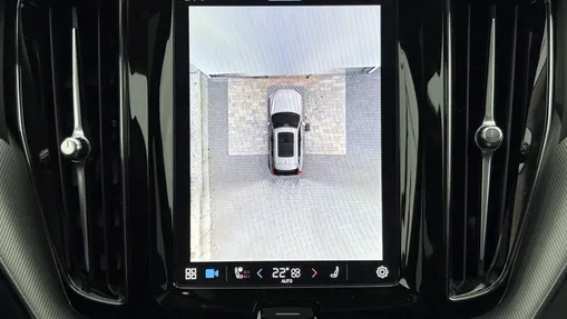 VOLVO XC60 XC60 T6 Plug-In Hybrid AWD Plus Dark aut