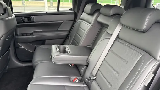 HYUNDAI Santa Fe Santa Fe 1.6 T-GDI HEV Calligraphy 4WD aut 7os. Nowy