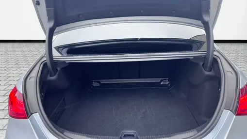 MERCEDES-BENZ C Klasa C 220 d mHEV AMG