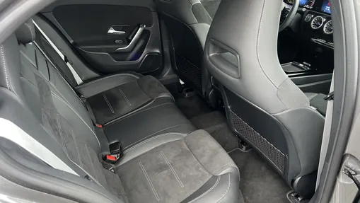 MERCEDES-BENZ A Klasa A 250 e PHEV AMG Line 8G-DCT