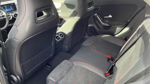 MERCEDES-BENZ A Klasa A 250 e PHEV AMG Line 8G-DCT