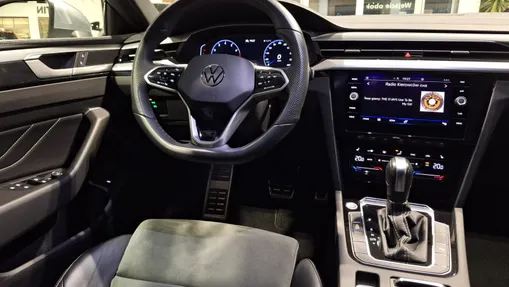 VOLKSWAGEN Arteon Arteon 2.0 TSI R-Line DSG