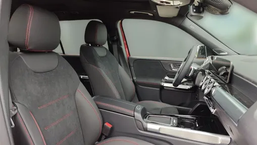 MERCEDES-BENZ GLB GLB 180 mHEV AMG Line 7G-DCT Nowy