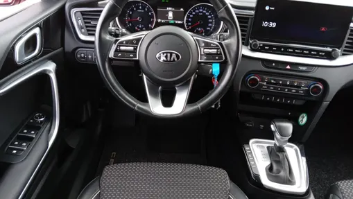 KIA Cee'd Ceed 1.5 T-GDI mHEV L