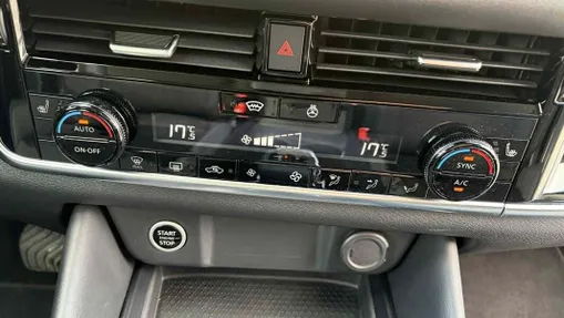 NISSAN Qashqai Qashqai 1.3 DIG-T mHEV N-Connecta Xtronic