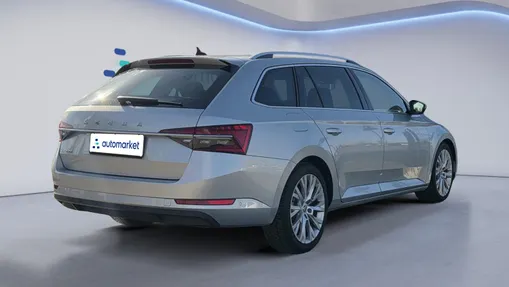 SKODA Superb Superb 2.0 TDI SCR Style DSG