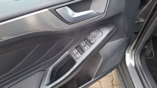 FORD Focus Focus 1.0 EcoBoost mHEV Titanium X aut