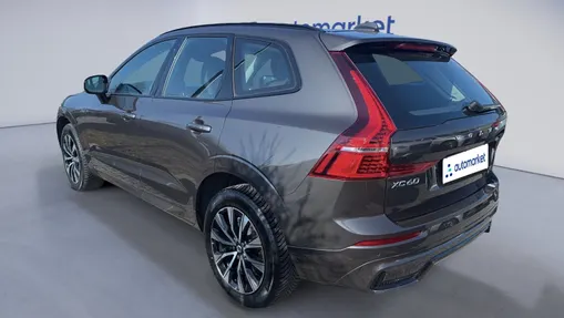 VOLVO XC60 XC60 B5 B AWD Plus Dark aut