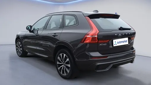 VOLVO XC60 XC60 B5 B AWD Plus Dark aut