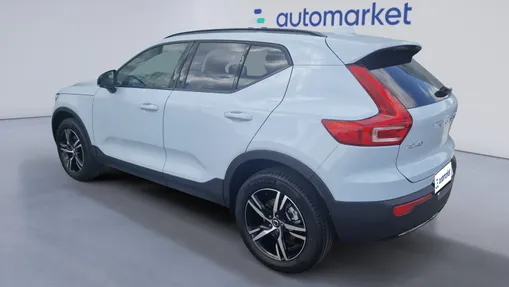 VOLVO XC40 XC40 B3 Plus Dark aut
