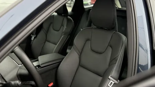 VOLVO XC60 XC60 B5 B AWD Plus Dark aut
