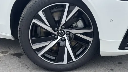 VOLVO V90 V90 T6 AWD Plug-In Hybrid Plus Dark aut