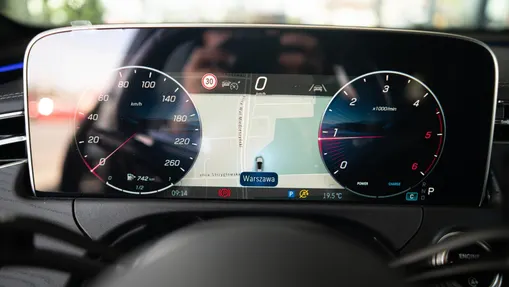 MERCEDES-BENZ E Klasa E 220 d mHEV 4-Matic AMG 9G-Tronic