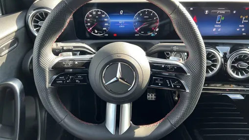MERCEDES-BENZ A Klasa A 200 AMG Line 7G-DCT