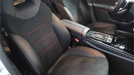 MERCEDES-BENZ A Klasa A 220 4-Matic AMG Line 8G-DCT