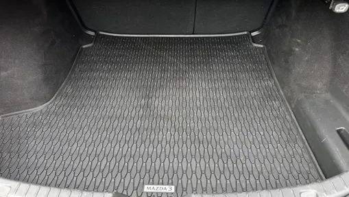MAZDA 3 3 2.0 mHEV Centre-Line aut