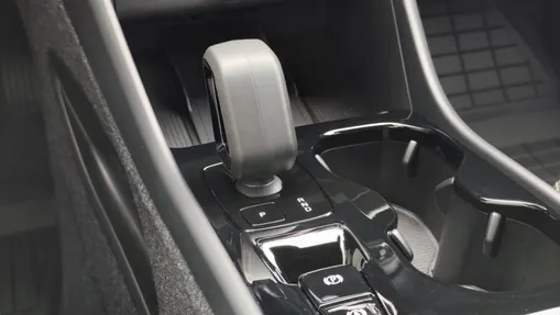 VOLVO XC40 XC40 B4 Plus Dark aut