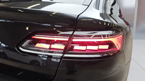 VOLKSWAGEN Arteon Arteon 2.0 TSI R-Line DSG
