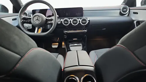 MERCEDES-BENZ CLA CLA 200 mHEV AMG Line 7G-DCT