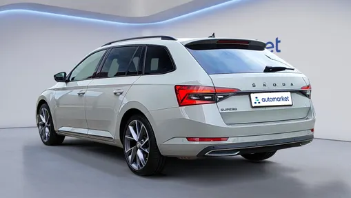 SKODA Superb Superb 2.0 TDI SCR Sportline DSG