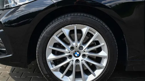 BMW Seria 1 118i Sport Line