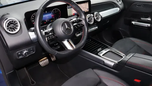 MERCEDES-BENZ GLB GLB 200 d AMG Line 8G-DCT