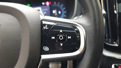 VOLVO XC60 XC60 B4 B R-Design aut