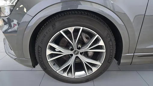 AUDI Q8 / E-Tron Q8 50 TDI mHEV Quattro Tiptronic