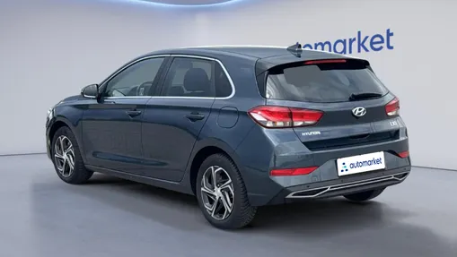 HYUNDAI i30 i30 1.0 T-GDI Smart