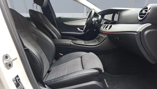 MERCEDES-BENZ E Klasa E 220 d 4-Matic