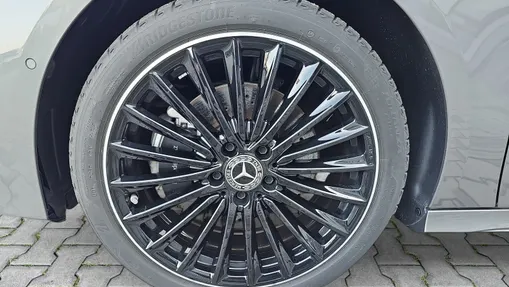 MERCEDES-BENZ A Klasa A 250 e PHEV AMG Line 8G-DCT