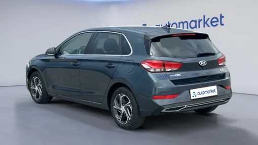 HYUNDAI i30 i30 1.0 T-GDI Smart