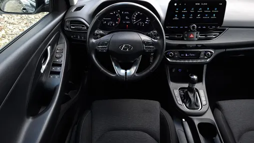 HYUNDAI i30 i30 1.0 T-GDI Smart DCT