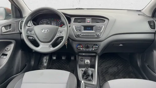 HYUNDAI i20 i20 1.2 Classic Plus