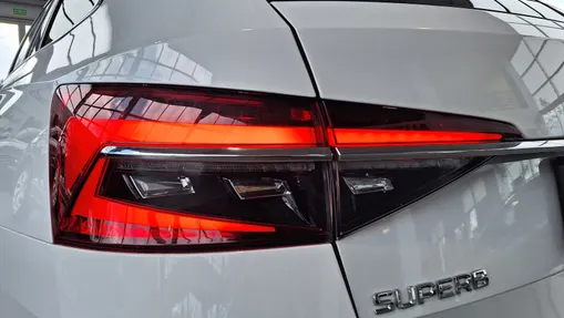SKODA Superb Superb 2.0 TDI SCR Style DSG