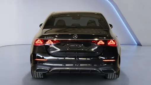 MERCEDES-BENZ E Klasa E 220 d mHEV 4-Matic AMG 9G-Tronic Nowy