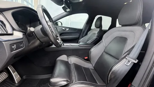 VOLVO XC60 XC60 B5 D AWD R-Design aut