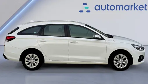HYUNDAI i30 i30 1.5 T-GDI 48V Smart