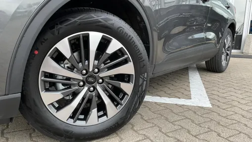 FORD Kuga Kuga 1.5 EcoBoost FWD Titanium aut Nowy