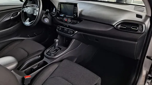 HYUNDAI i30 i30 1.6 D Comfort DCT