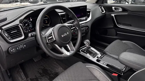 KIA XCeed XCeed 1.5 T-GDI Business Line DCT