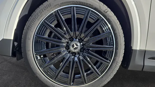 MERCEDES-BENZ GLA GLA 200 AMG Line Nowy