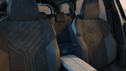 PEUGEOT 5008 5008 1.2 PureTech mHEV GT S&S e-DCS6 Nowy