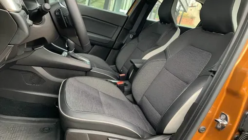 RENAULT Captur Captur 1.3 TCe mHEV Intens EDC